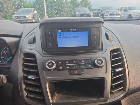 Used 2019 Ford Transit Connect XL FWD image 6