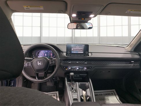 Used 2023 Honda Accord EX image 13