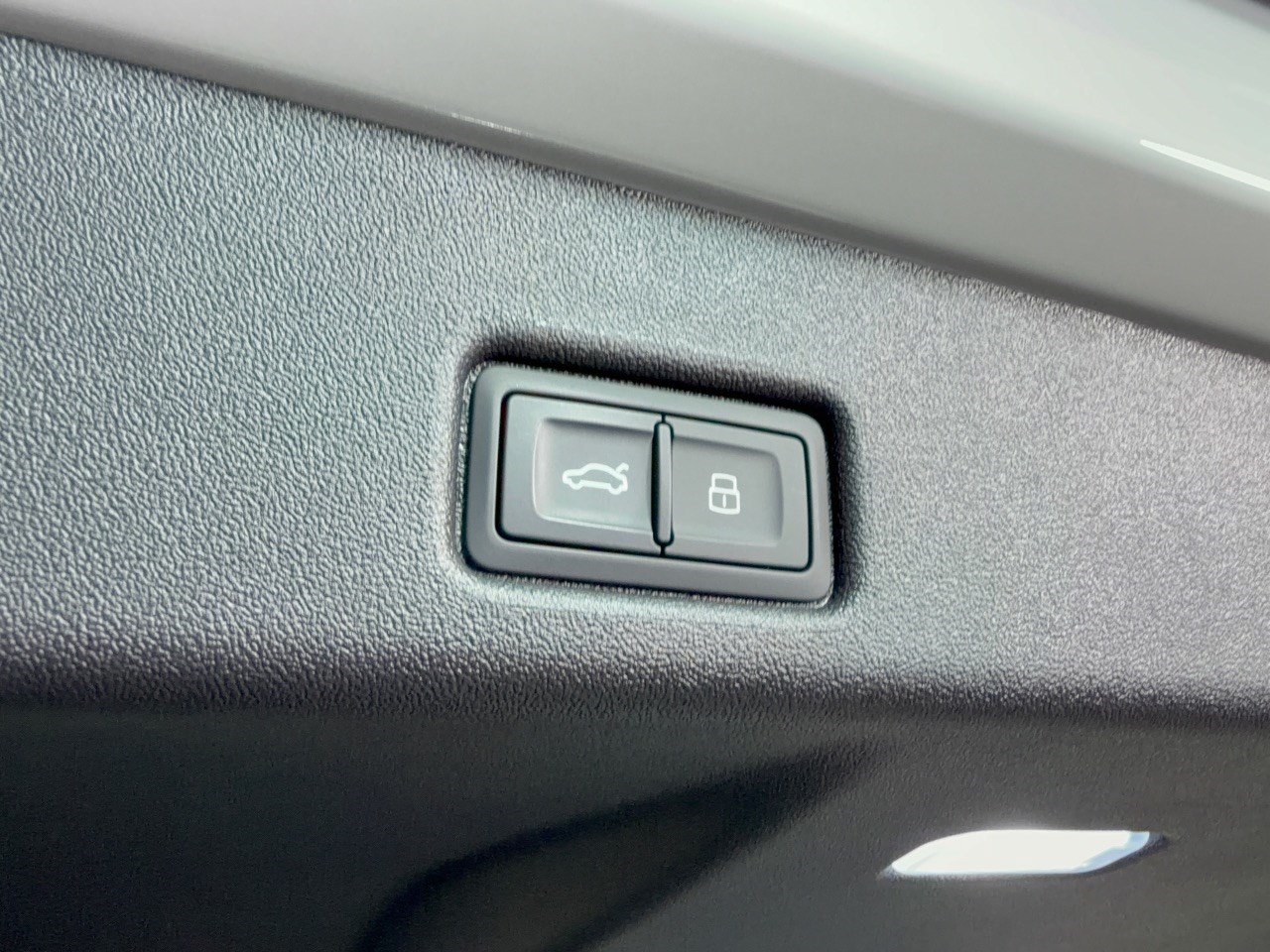 Certified 2025 Audi Q5 Premium Plus AWD/4WD image 28