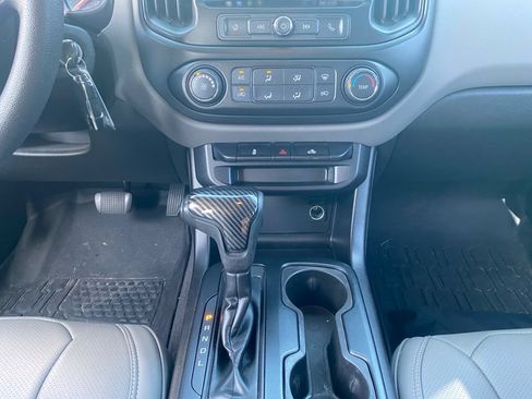 Used 2019 Chevrolet Colorado W/T w/ WT Convenience Package RWD image 17