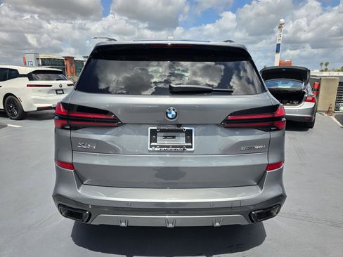 New 2026 BMW X5 sDrive40i w/ M Sport Package RWD image 4