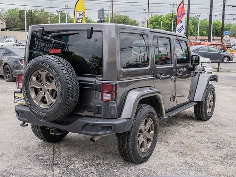 Used 2018 Jeep Wrangler Unlimited Sport AWD/4WD image 5