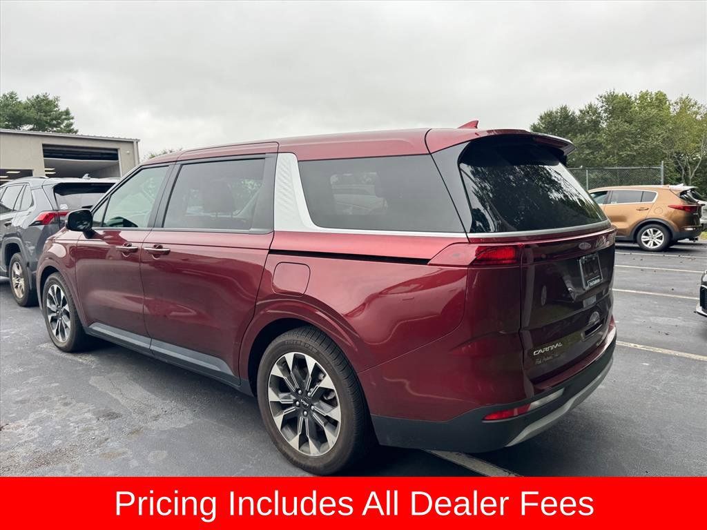 Certified 2024 Kia Carnival EX FWD image 8