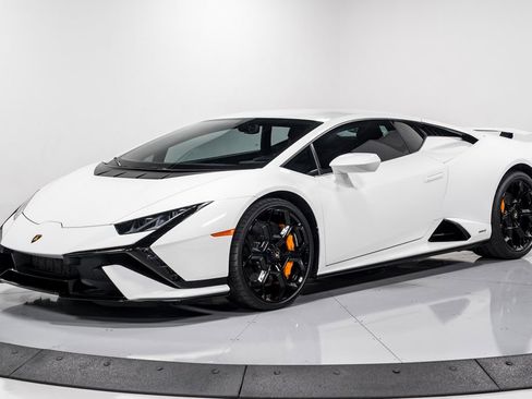 Used 2023 Lamborghini Huracan Tecnica image 7
