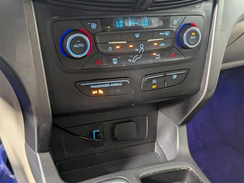 Used 2017 Ford Escape SE w/ SE Cold Weather Package image 20