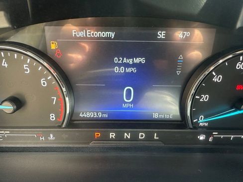 Used 2022 Ford Explorer XLT w/ Equipment Group 202A image 16