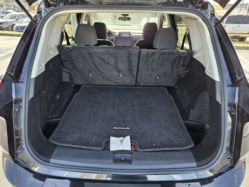 Used 2024 Nissan Rogue S image 18
