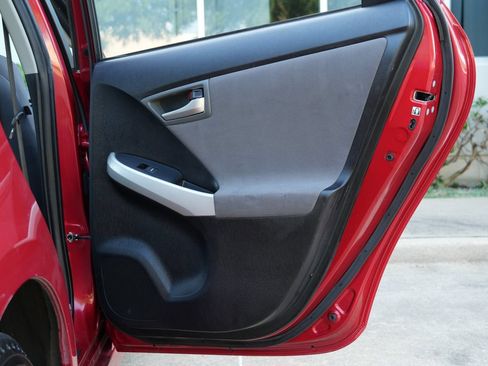 Used 2013 Toyota Prius Three FWD image 39