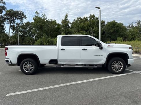 Used 2024 Chevrolet Silverado 2500 LTZ w/ LTZ Plus Package AWD/4WD image 3