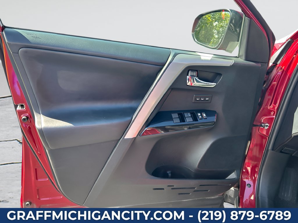 Used 2018 Toyota RAV4 Limited w/ Protection Package AWD/4WD image 13