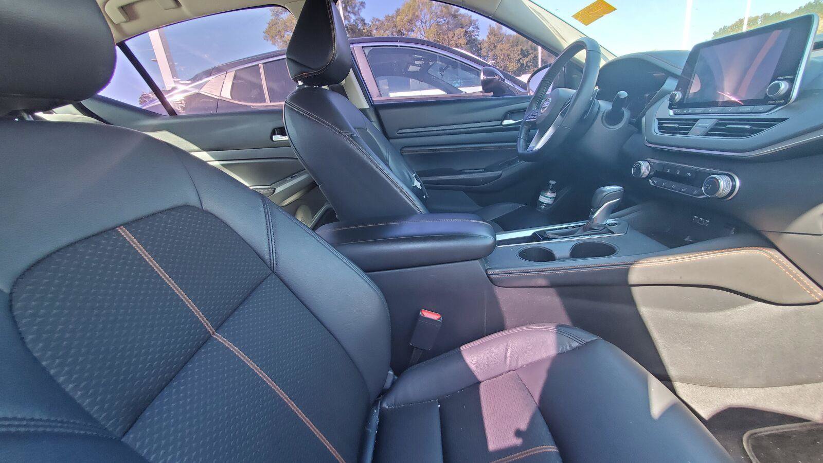 Used 2021 Nissan Altima 2.5 SR FWD image 4