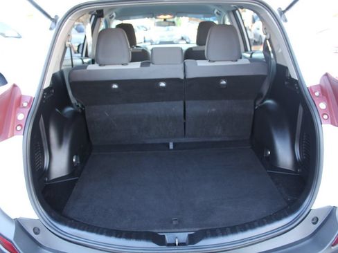 Used 2013 Toyota RAV4 LE AWD/4WD image 27