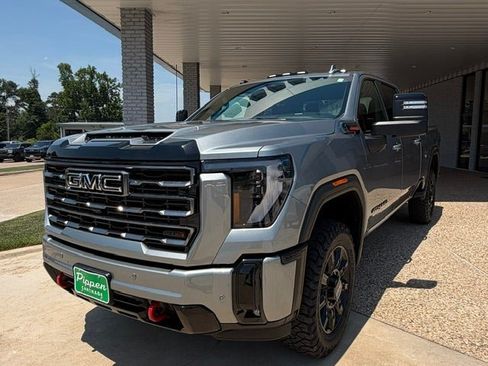 New 2026 GMC Sierra 2500 AT4 w/ LPO, Black Badging Package AWD/4WD image 5