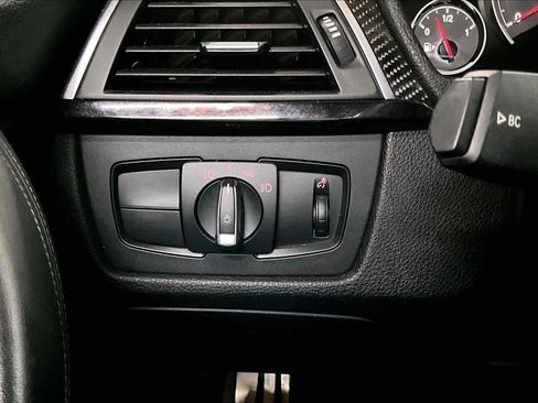 Used 2018 BMW M3 image 36