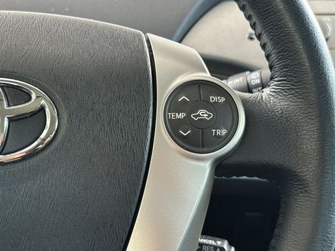 Used 2015 Toyota Prius Four FWD image 31