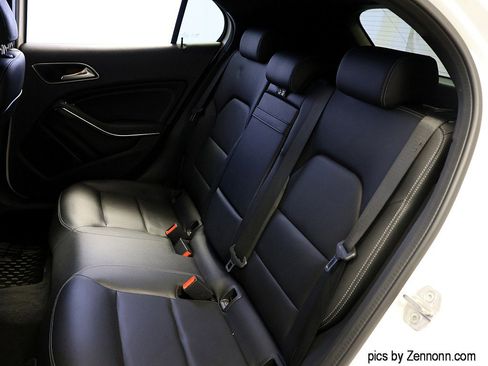 Used 2020 Mercedes-Benz GLA 250 GLA 250 image 12