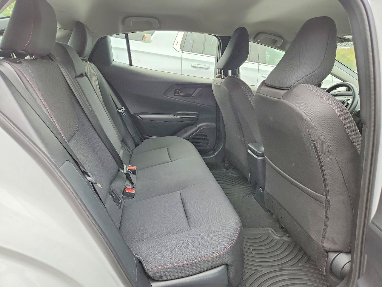 Used 2025 Toyota Prius Plug-In Hybrid FWD image 7