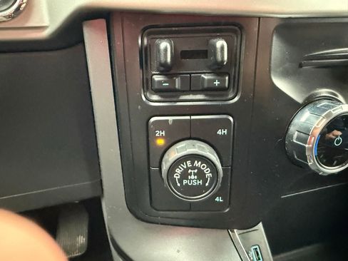 Used 2022 Ford F150 XLT w/ Equipment Group 302A High image 11