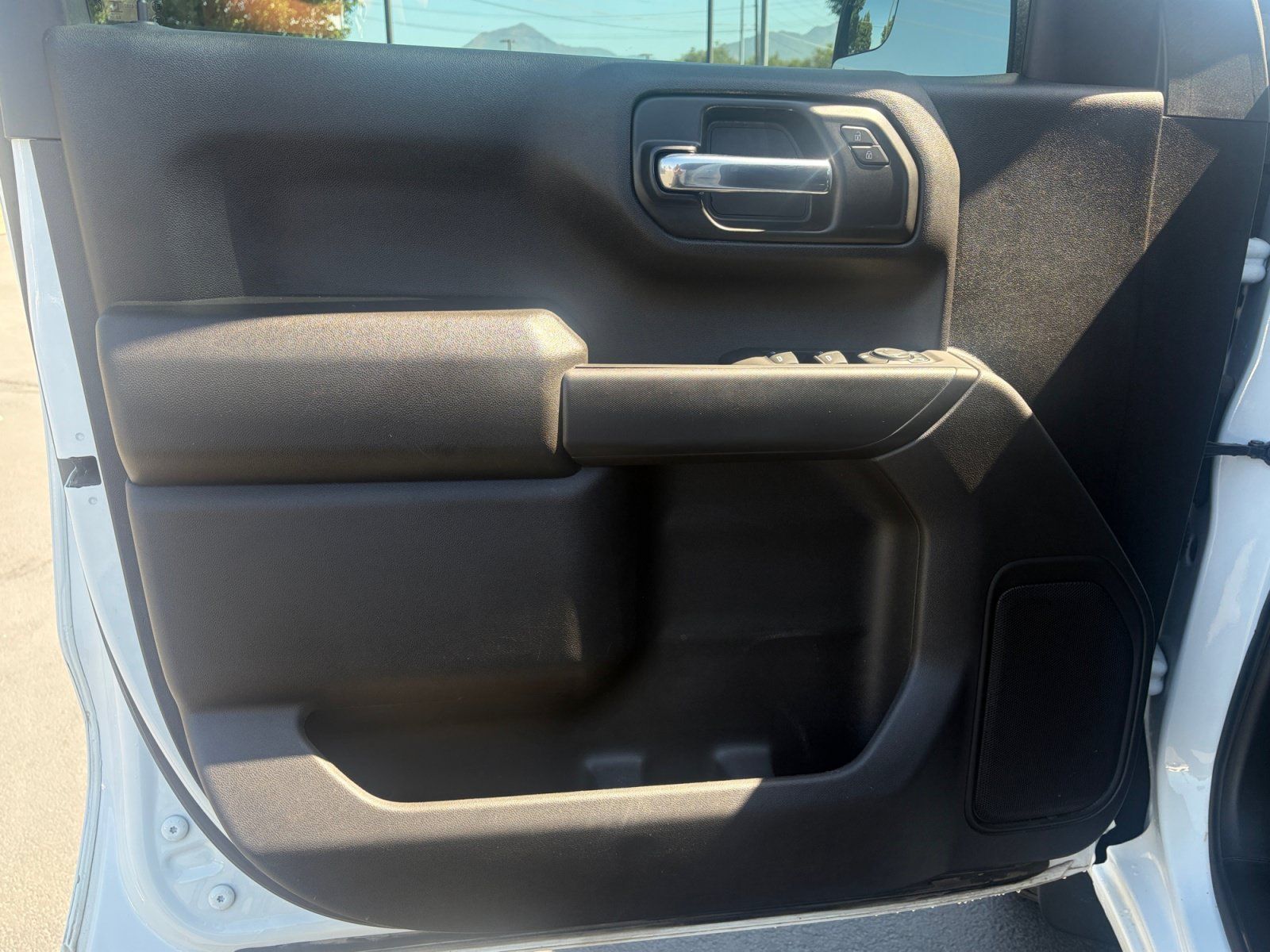 Certified 2024 Chevrolet Silverado 1500 Custom AWD/4WD image 9
