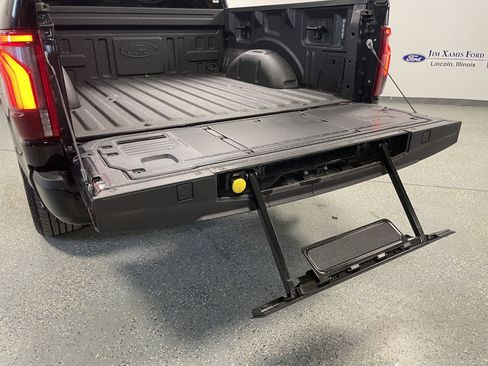 Used 2024 Ford F150 Platinum w/ Equipment Group 702A High image 32