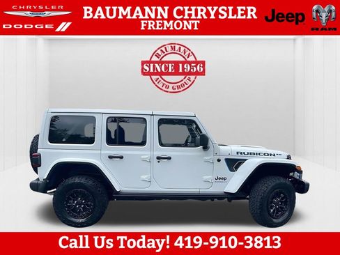 Used 2023 Jeep Wrangler Unlimited Rubicon 4xe AWD/4WD image 3