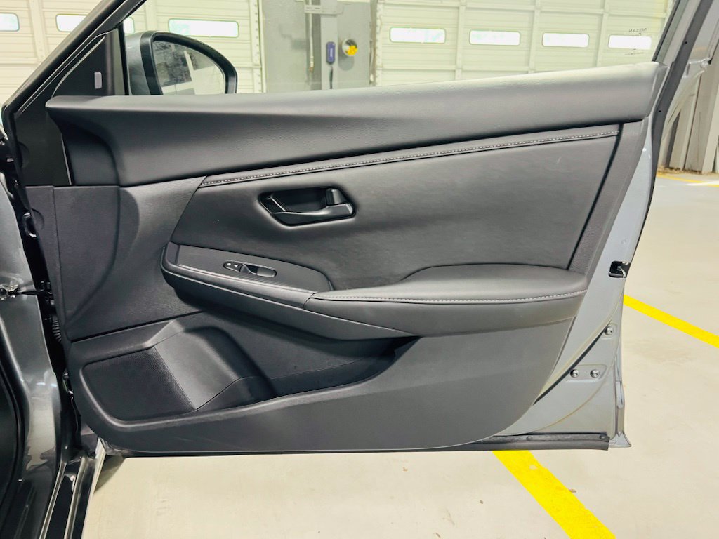 Used 2025 Nissan Sentra S FWD image 34