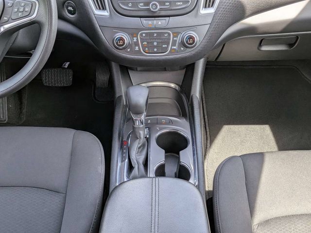 Used 2025 Chevrolet Malibu LT FWD image 18