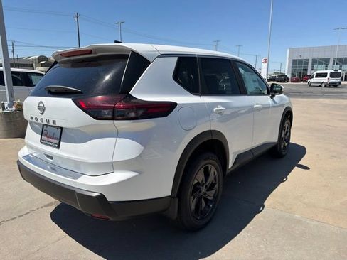New 2026 Nissan Rogue SV FWD image 4