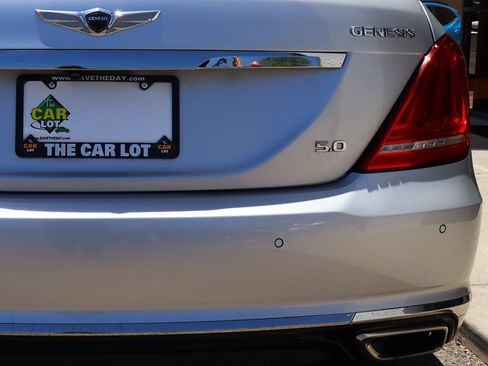 Used 2019 Genesis G90 5.0 Ultimate RWD image 20