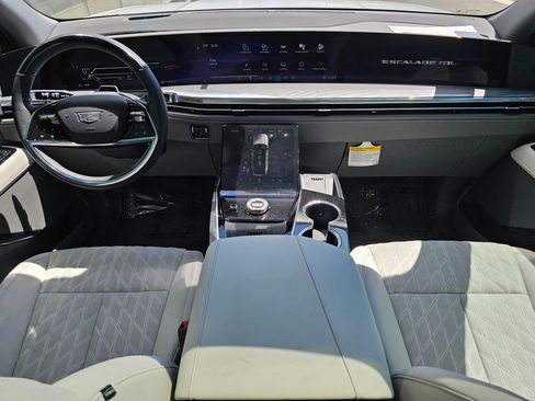 New 2026 Cadillac Escalade IQL Luxury AWD/4WD image 20