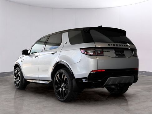 New 2025 Land Rover Discovery Sport Dynamic SE image 5