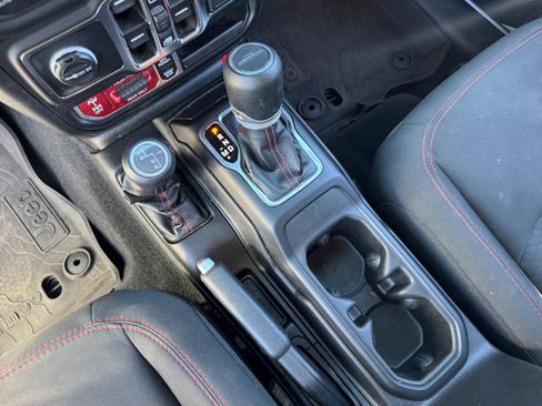 Used 2023 Jeep Gladiator Rubicon w/ Trailer Tow Package image 15