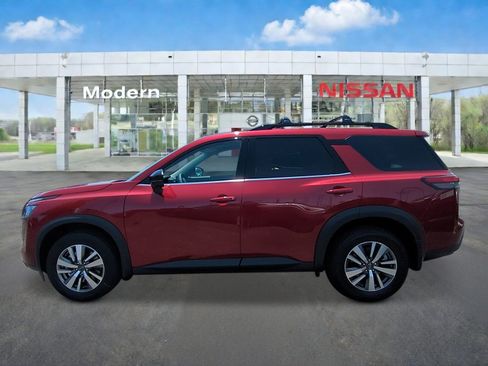 New 2026 Nissan Pathfinder SL FWD image 2