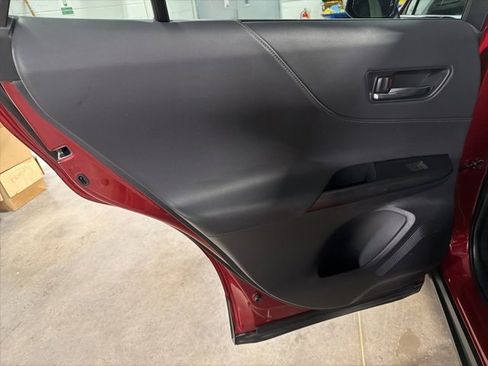 Used 2021 Toyota Venza XLE w/ Softex Package image 10