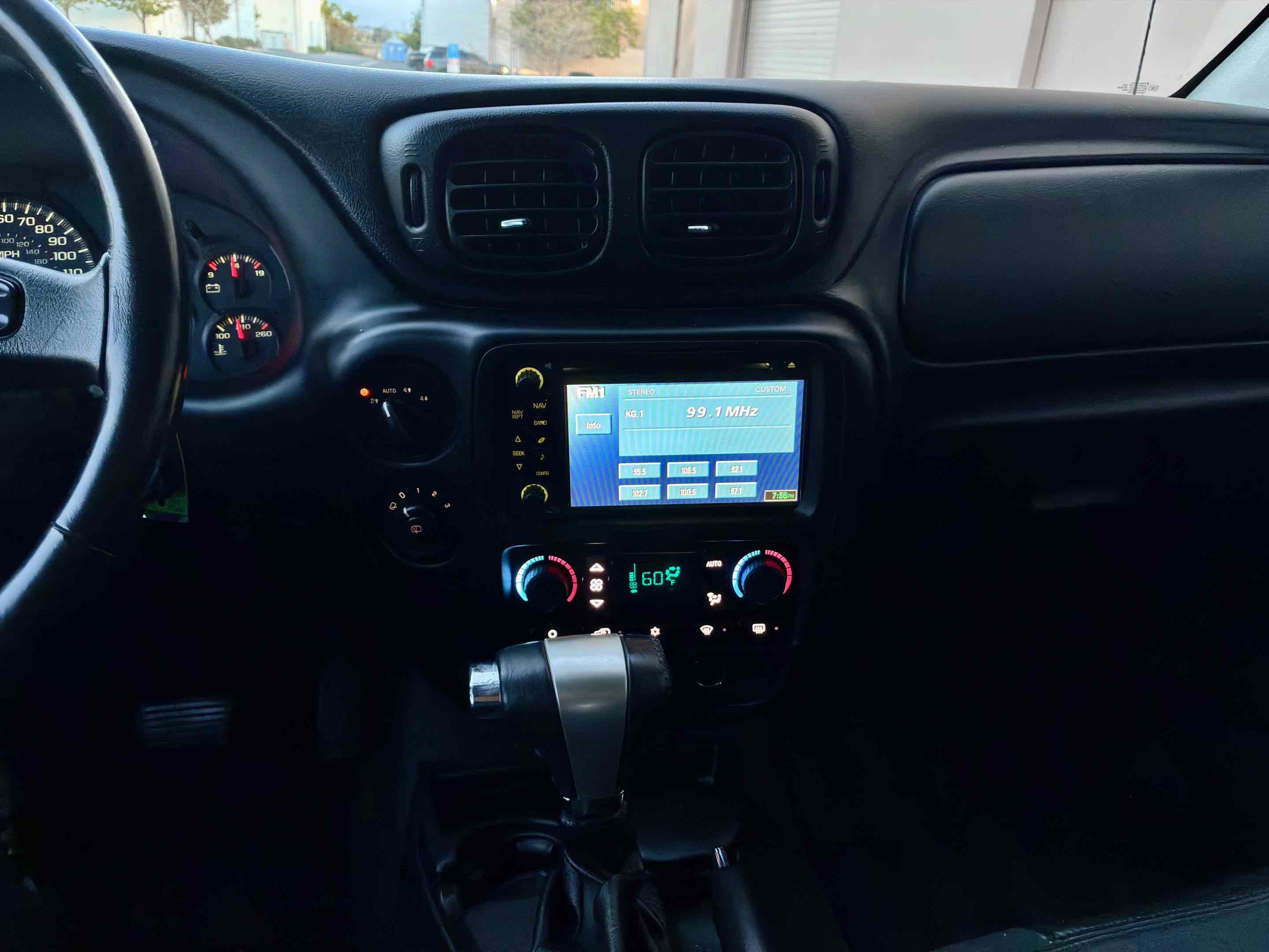 Used 2006 Chevrolet TrailBlazer LT AWD/4WD image 20