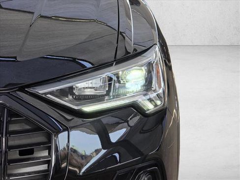 Certified 2025 Audi Q3 2.0T Premium w/ Convenience Package image 11