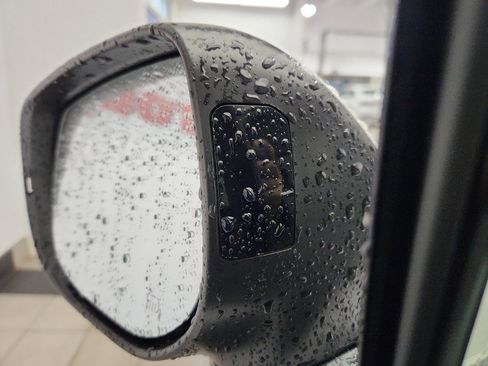 Used 2023 Subaru Forester Sport image 9