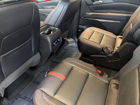 New 2026 Chevrolet Traverse RS AWD/4WD image 9