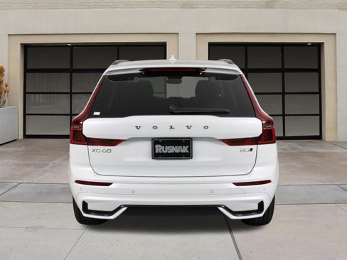 Used 2026 Volvo XC60 B5 Plus AWD/4WD image 5