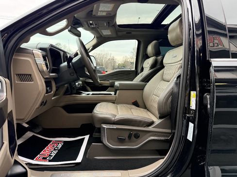 Used 2025 Ford F450 Platinum w/ Platinum Plus Package image 23