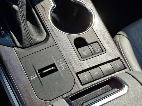 Used 2022 Toyota Highlander Platinum image 26