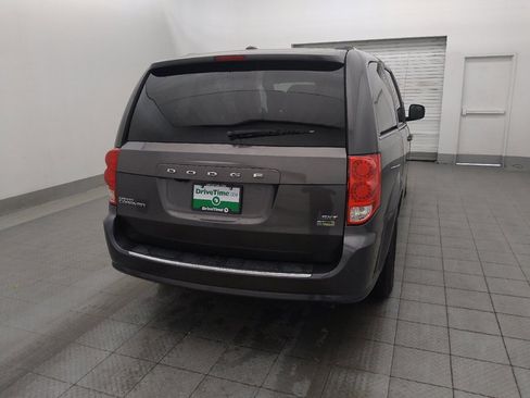 Used 2019 Dodge Grand Caravan SXT FWD image 7