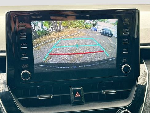 Used 2020 Toyota Corolla SE image 29