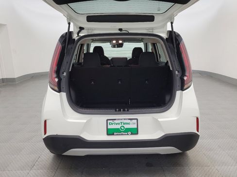 Used 2025 Kia Soul LX image 29