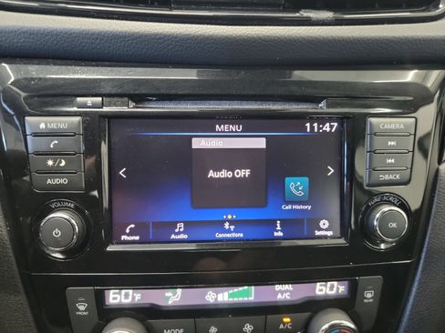Used 2021 Nissan Rogue Sport SV FWD image 22