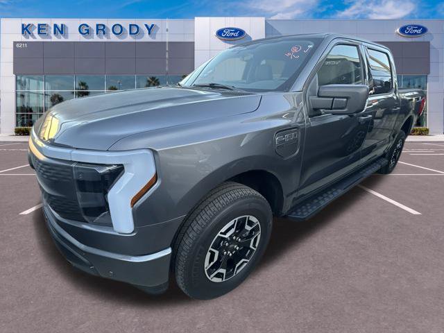 Used 2023 Ford F150 Lightning XLT AWD/4WD image 4