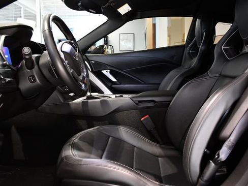 Used 2015 Chevrolet Corvette Z06 w/ Z07 Performance Package image 23