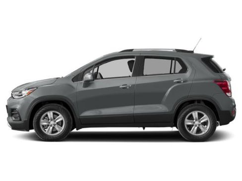 Used 2019 Chevrolet Trax LT w/ LT Convenience Package AWD/4WD image 3