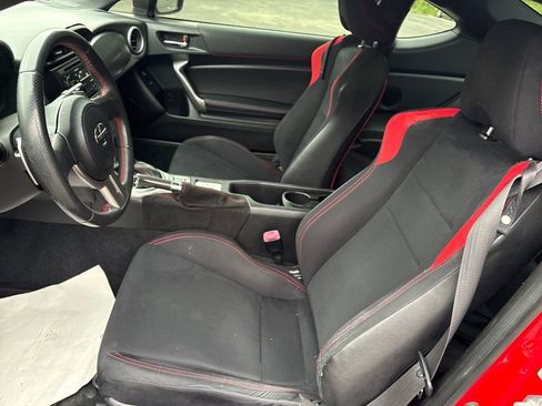 Used 2013 Scion FR-S RWD image 9