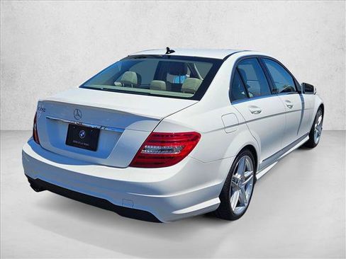 Used 2013 Mercedes-Benz C 250 Sedan image 5